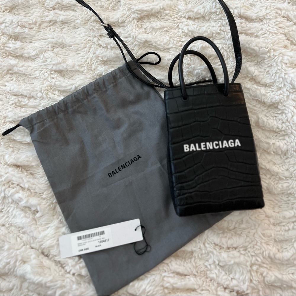 Balenciaga Women’s shopping phon holder crocodile embossed in black